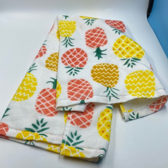 Pineapple Dish Towel - Picture 2 of 5